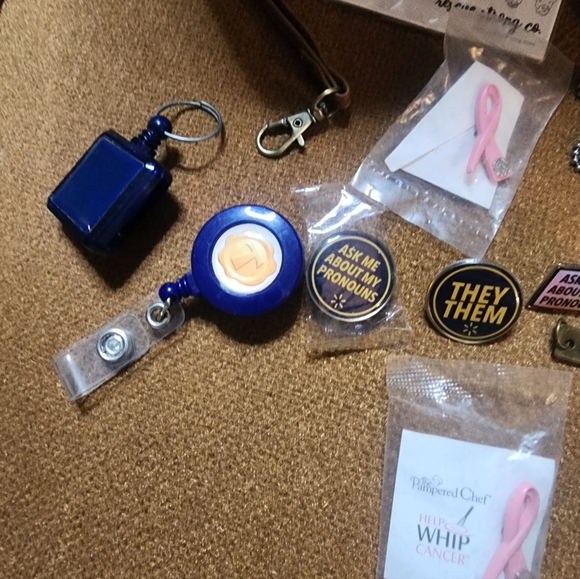 Keychains And Pins - Picture 5 of 7